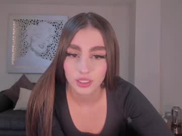 Dolcieelliot Chaturbate stream image from April 16, 2025