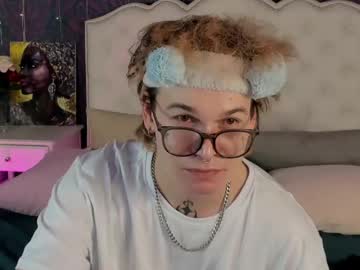 Hey_Steve Chaturbate stream image from April 16, 2025