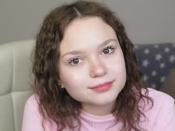 Maydagrass Chaturbate stream image from April 16, 2025
