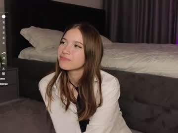 Mellowpearl Chaturbate stream image from April 16, 2025