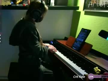 Realartofslut Chaturbate stream image from April 16, 2025