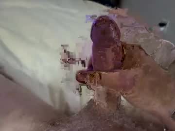 Reallyhott Chaturbate stream image from April 16, 2025