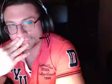 Den_Lover1 Chaturbate stream image from April 16, 2025