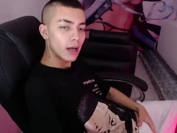 Dereck_Boy8 Chaturbate stream image from April 16, 2025