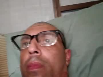 Garzaronnie06 Chaturbate stream image from April 16, 2025