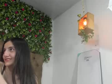 Noahandsara Chaturbate stream image from April 16, 2025