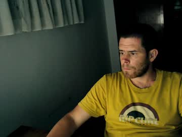Spanishboytenerife Chaturbate stream image from April 16, 2025