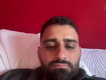 Kiler333333s Chaturbate stream image from April 16, 2025