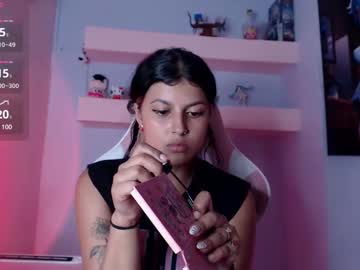 Kristinwall Chaturbate stream image from April 16, 2025