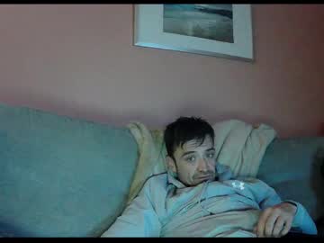 Stonedstroke Chaturbate stream image from April 16, 2025