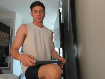 Derek_Hussain Chaturbate stream image from April 16, 2025