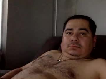 Perro2010joshua Chaturbate stream image from April 16, 2025