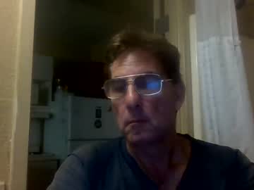 Podcasterpodcasterpodcaster Chaturbate stream image from April 16, 2025
