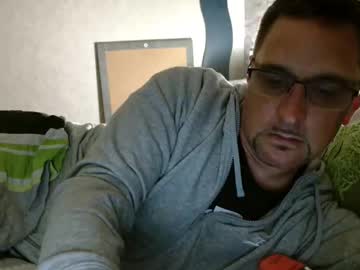 Wirzwei8883 Chaturbate stream image from April 16, 2025
