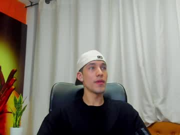 Noah_Brigth Chaturbate stream image from April 16, 2025