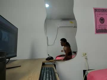 Sirenitahot_69 Chaturbate stream image from April 16, 2025
