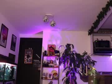 Morgan_Hiller Chaturbate stream image from April 17, 2025