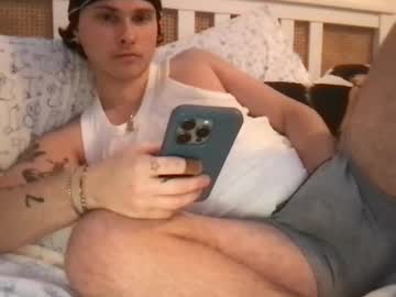 Tylerrb Chaturbate stream image from April 17, 2025