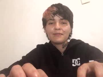 Kushwaine_420 Chaturbate stream image from April 17, 2025