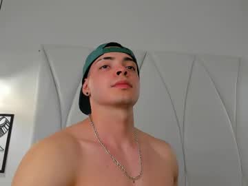 Maxwell_Dupont Chaturbate stream image from April 17, 2025