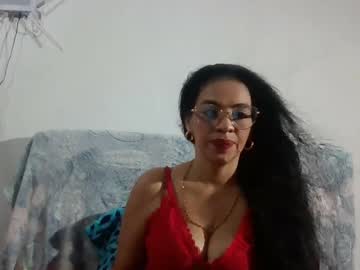 Vickyy_Kiss Chaturbate stream image from April 17, 2025