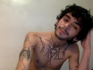 Cybertwinkx Chaturbate stream image from April 17, 2025