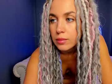 Roxy_Mars Chaturbate stream image from April 17, 2025
