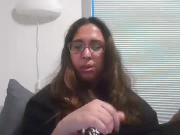 Sweetsinsxo Chaturbate stream image from April 17, 2025
