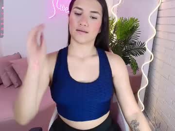 Chiara_Tay Chaturbate stream image from April 17, 2025