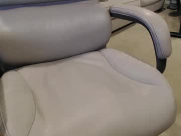 Desjonesxxxx Chaturbate stream image from April 17, 2025
