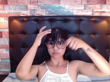 Dona_And_Carl2 Chaturbate stream image from April 17, 2025