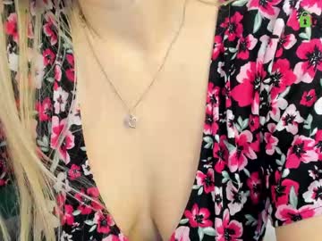Fionamariss Chaturbate stream image from April 17, 2025