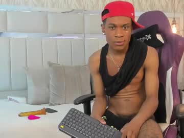 1m_Yeidy Chaturbate stream image from April 17, 2025