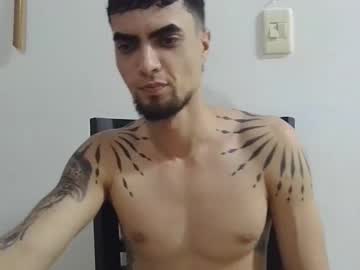Andresccrestrepo2 Chaturbate stream image from April 17, 2025