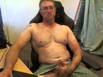 Davidpineapple Chaturbate stream image from April 17, 2025