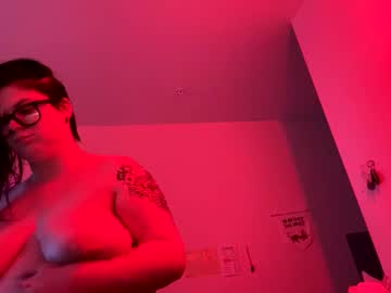 Freddyfairyz Chaturbate stream image from April 17, 2025