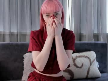 Loisbready Chaturbate stream image from April 17, 2025