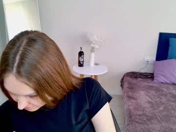 Olivia_Light Chaturbate stream image from April 17, 2025