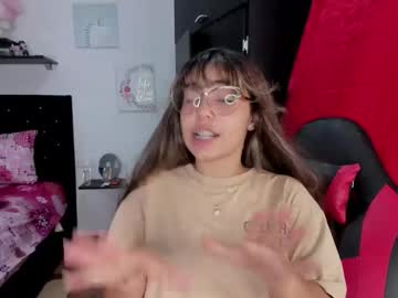 Emma_Grayss Chaturbate stream image from April 17, 2025