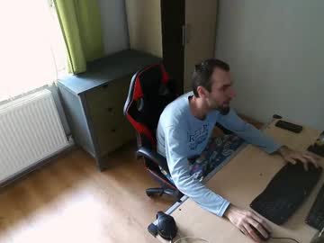 Findo1991 Chaturbate stream image from April 17, 2025