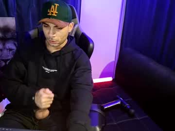 Sexylatinogay Chaturbate stream image from April 17, 2025