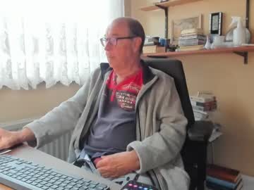 Cammee Chaturbate stream image from April 17, 2025