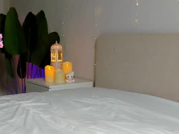 Emmanuelleee Chaturbate stream image from April 17, 2025