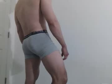 2xronnin Chaturbate stream image from April 17, 2025