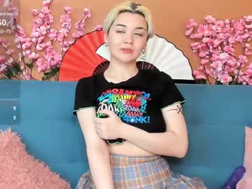 Josie_Moon Chaturbate stream image from April 17, 2025