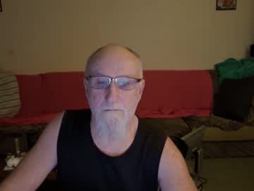 Aussiefucbuddies Chaturbate stream image from April 17, 2025