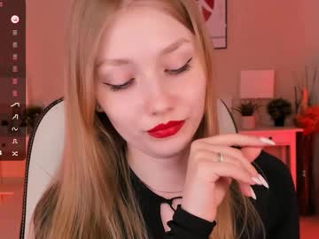 Dakotamabs Chaturbate stream image from April 17, 2025