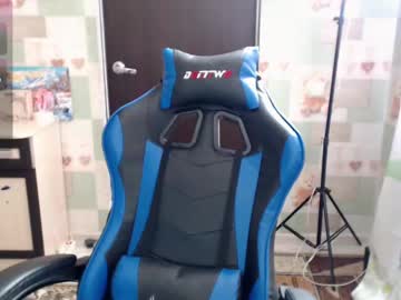 Ohnata Chaturbate stream image from April 17, 2025