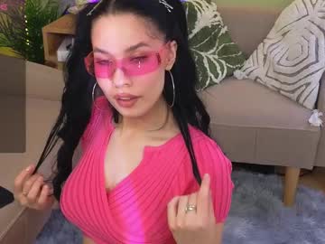 Reneebelle Chaturbate stream image from April 17, 2025