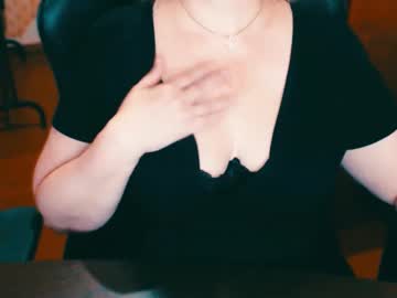 Charlottextasty Chaturbate stream image from April 17, 2025